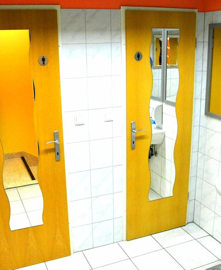 Tej Hostel Ljubljana Ngoại thất bức ảnh
